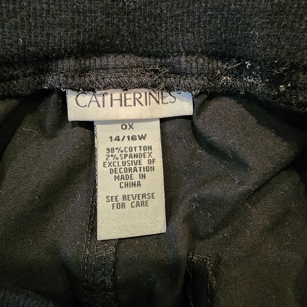 Catherine's Capris - Picture 3 of 3